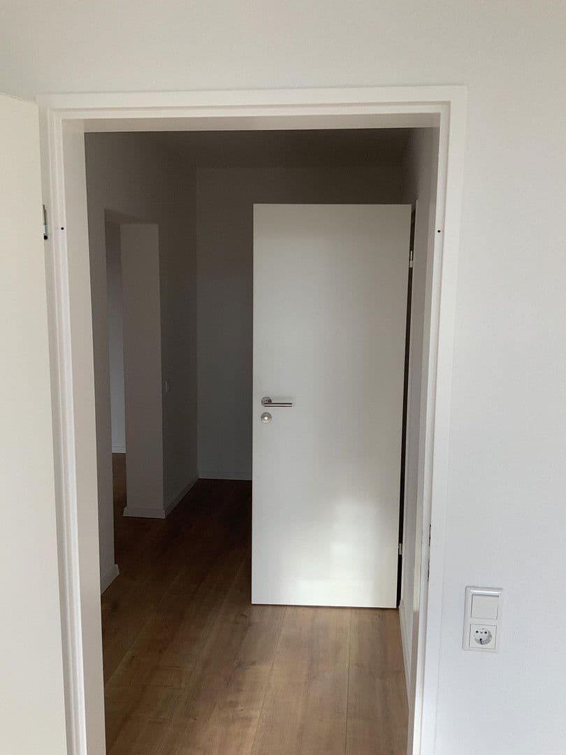 Prenájom bytu 3-izbový 84 m², Ahornweg 4-18, Hamm (Sieg), Porýnie-Falcko Prenájom bytu 3-izbový 84 m², Ahornweg 4-18, Hamm (Sieg), Porýnie-Falcko