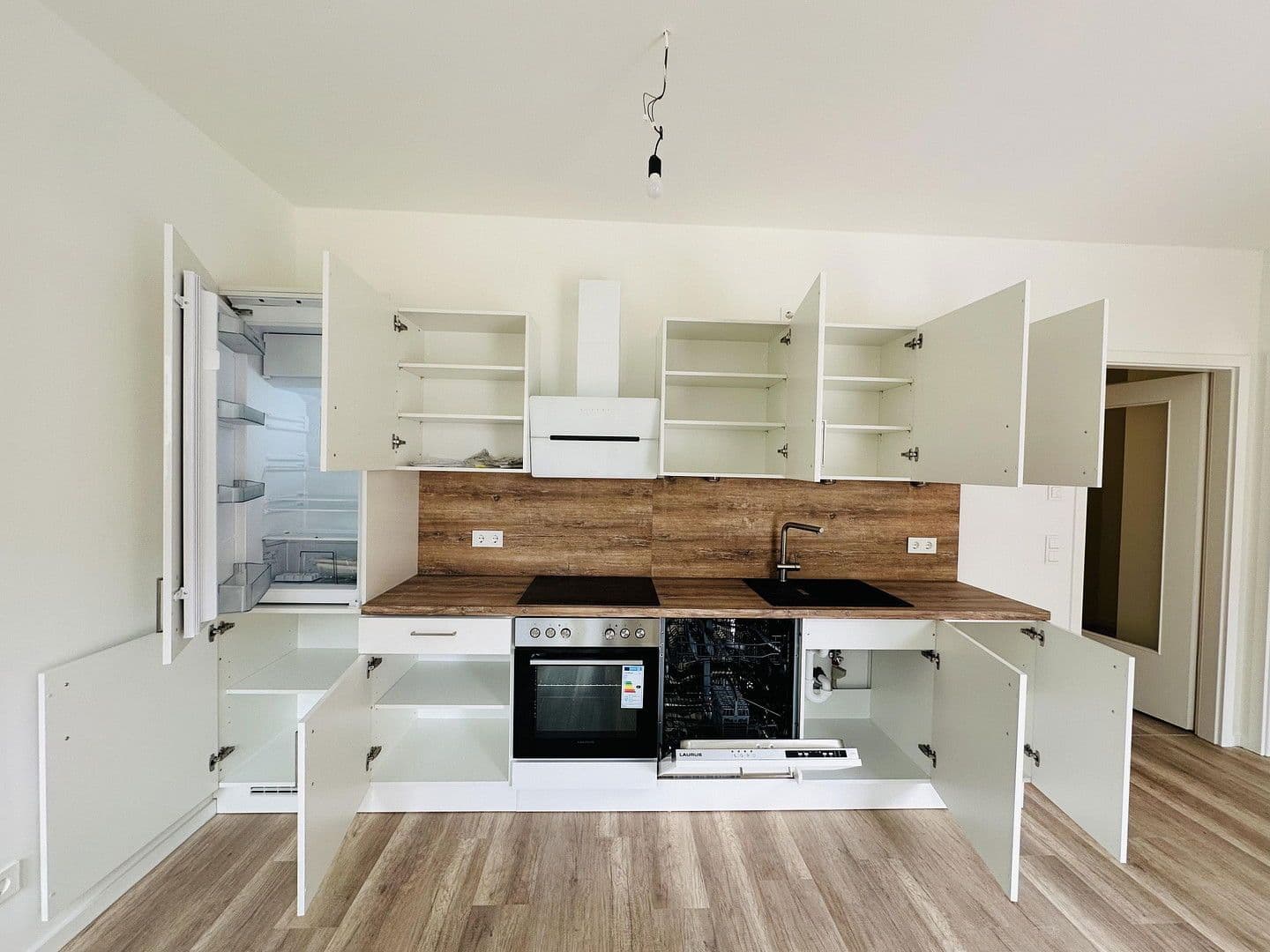 Prenájom bytu 2-izbový 52 m², Parkstr 15, Berlin, Berlín Prenájom bytu 2-izbový 52 m², Parkstr 15, Berlin, Berlín