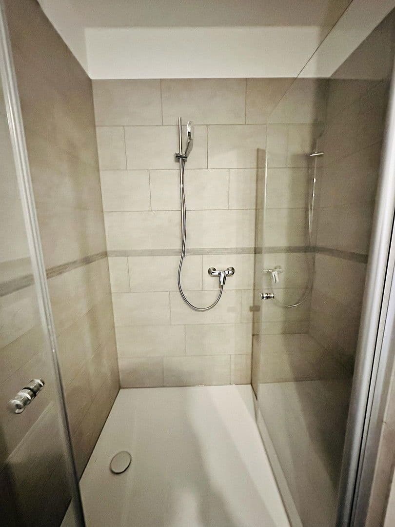 Prenájom bytu 2-izbový 52 m², Parkstr 15, Berlin, Berlín Prenájom bytu 2-izbový 52 m², Parkstr 15, Berlin, Berlín