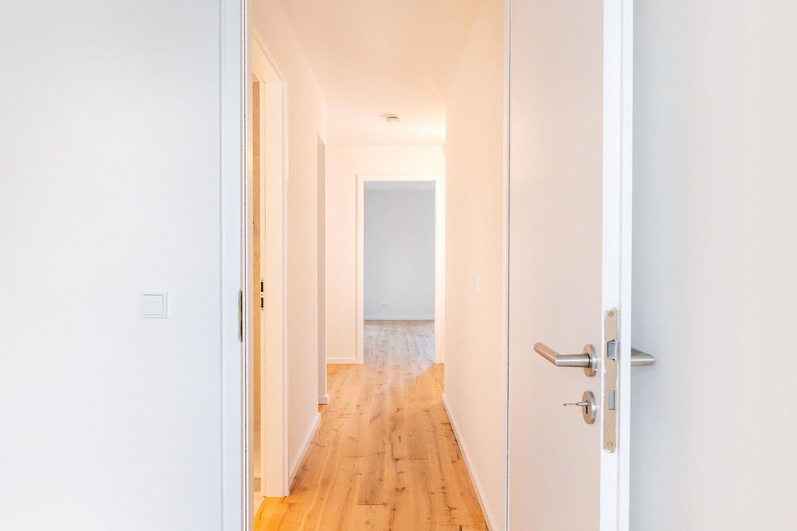 Predaj bytu 2-izbový 64 m², Berlin, Berlín Predaj bytu 2-izbový 64 m², Berlin, Berlín