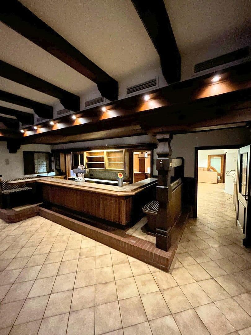 Prenájom nebytového priestoru 981 m², Steinheimer Str. 219, Horn-Bad Meinberg, Severné Porýnie - Westfálsko Prenájom nebytového priestoru 981 m², Steinheimer Str. 219, Horn-Bad Meinberg, Severné Porýnie - Westfálsko