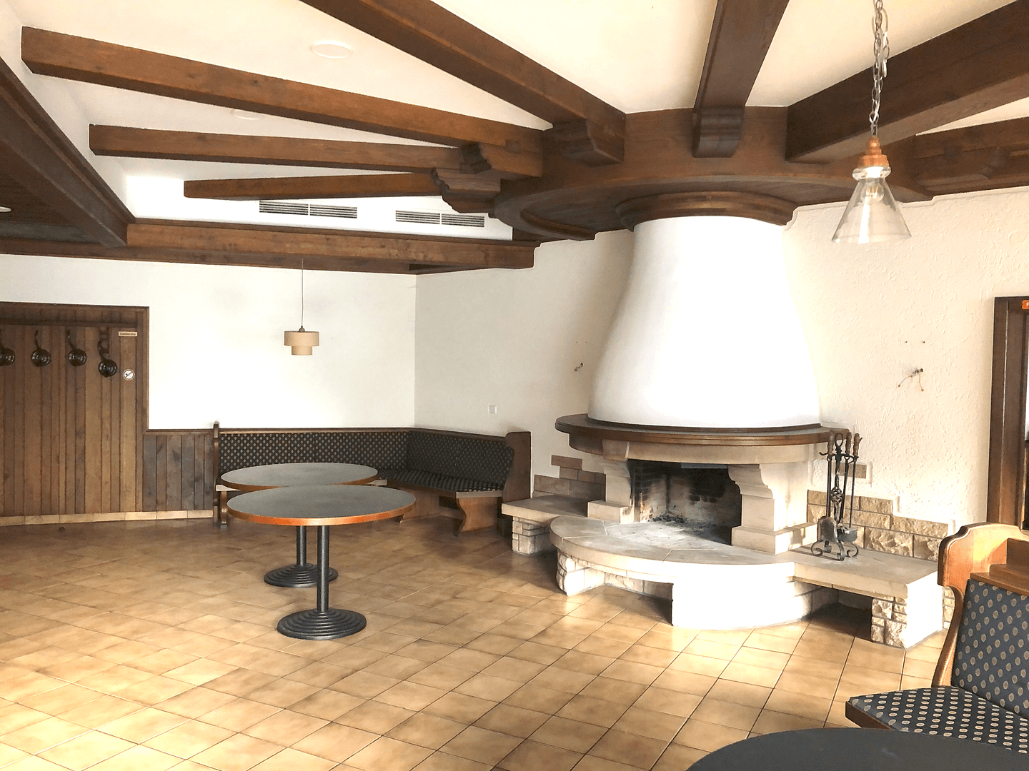 Prenájom nebytového priestoru 981 m², Steinheimer Str. 219, Horn-Bad Meinberg, Severné Porýnie - Westfálsko Prenájom nebytového priestoru 981 m², Steinheimer Str. 219, Horn-Bad Meinberg, Severné Porýnie - Westfálsko