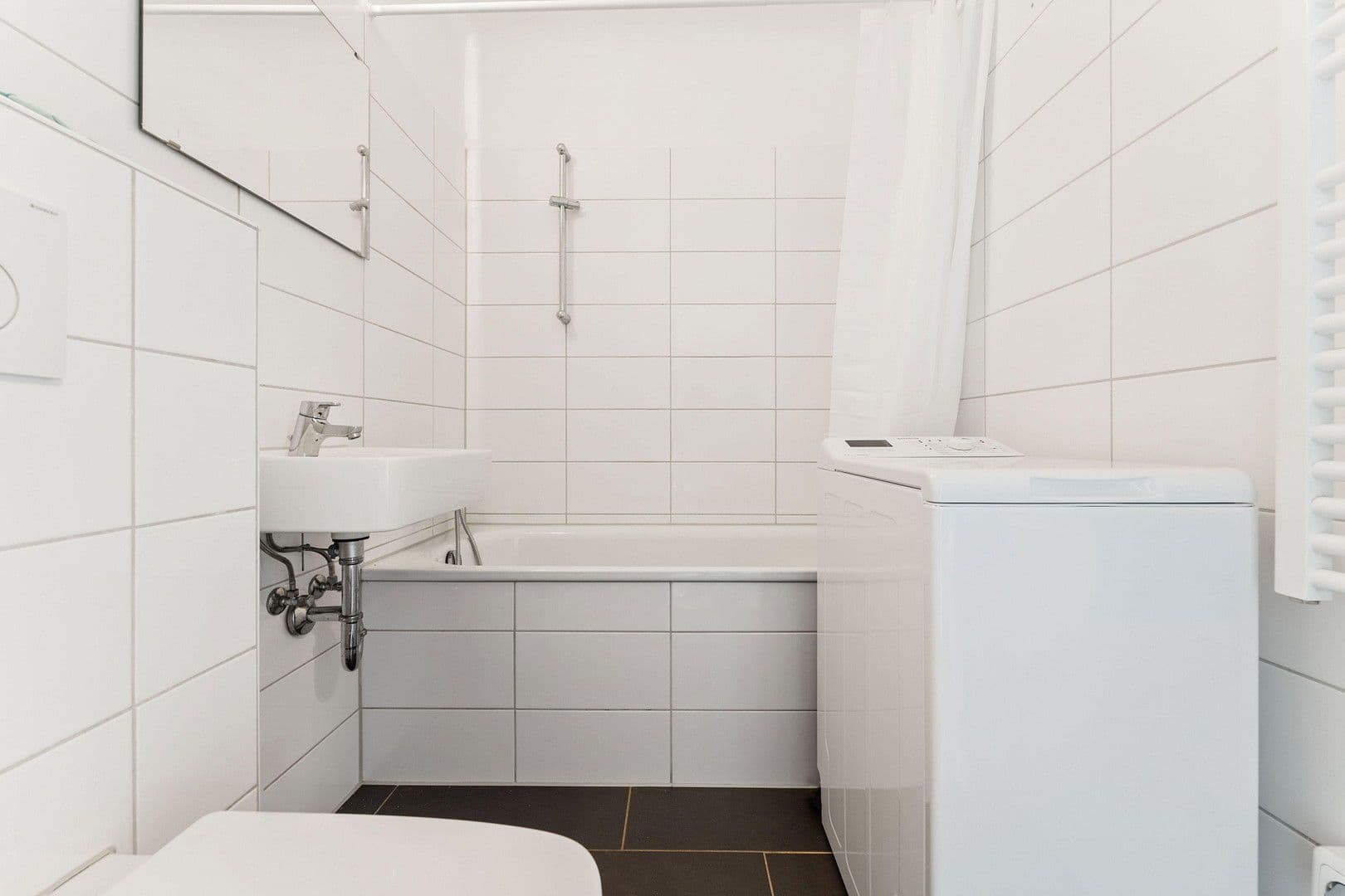 Prenájom bytu 19 m², Grünauer Str. 52, Berlin, Berlín Prenájom bytu 19 m², Grünauer Str. 52, Berlin, Berlín