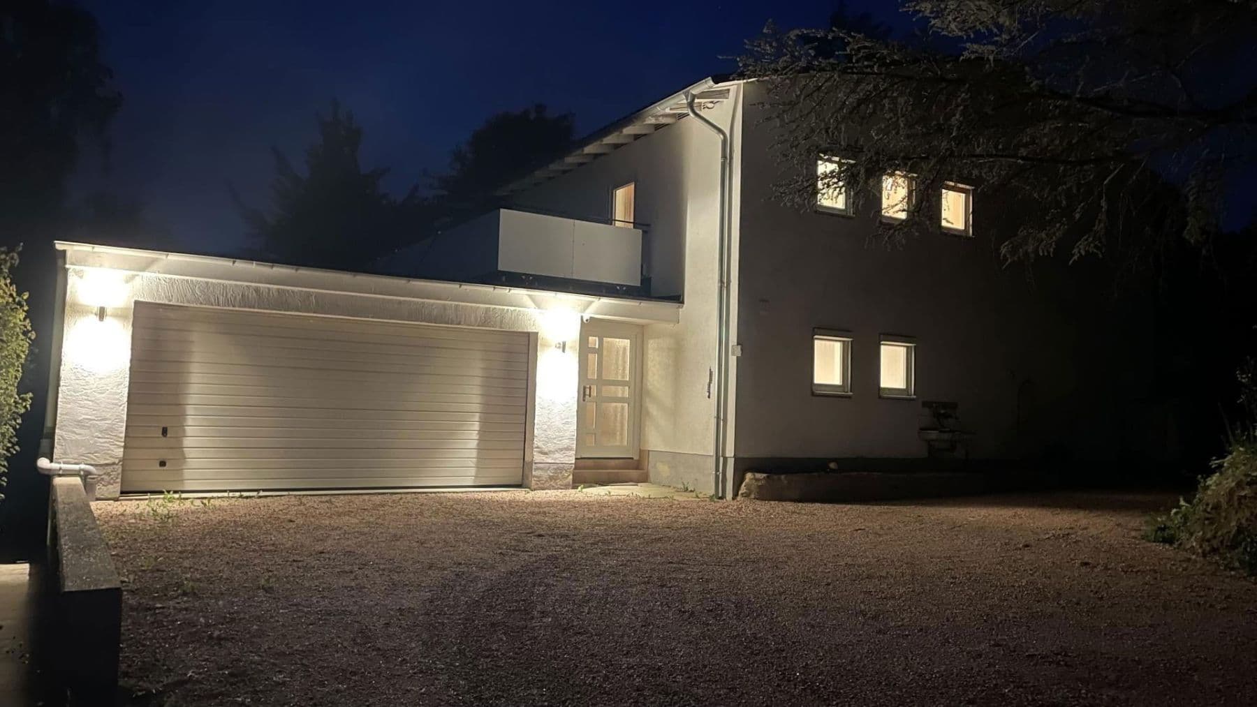 Predaj domu 248 m², pozemek 998 m², Krautgartenweg 3, Neckargemünd, Bádensko-Wurttembersko Predaj domu 248 m², pozemek 998 m², Krautgartenweg 3, Neckargemünd, Bádensko-Wurttembersko