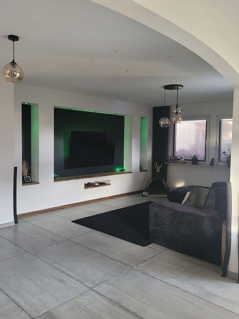 Predaj domu 241 m², pozemek 605 m², Seeheim-Jugenheim, Hesensko Predaj domu 241 m², pozemek 605 m², Seeheim-Jugenheim, Hesensko