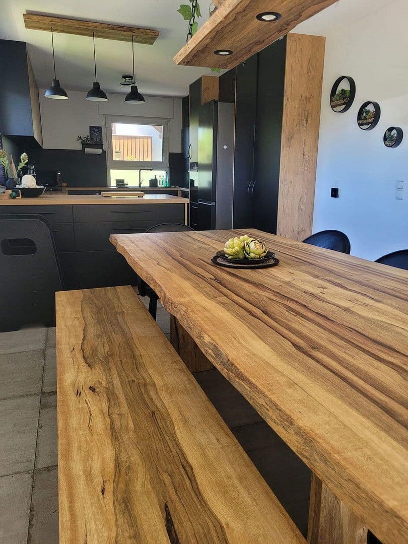 Predaj domu 241 m², pozemek 605 m², Seeheim-Jugenheim, Hesensko Predaj domu 241 m², pozemek 605 m², Seeheim-Jugenheim, Hesensko