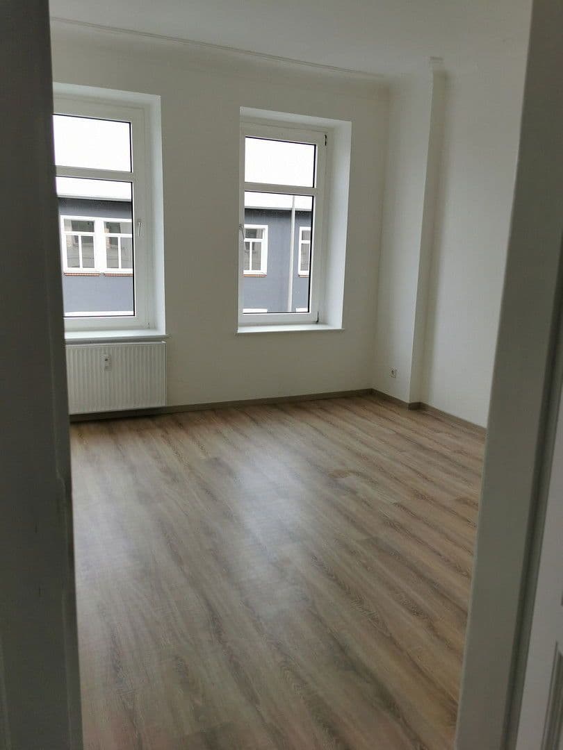 Prenájom bytu 2-izbový 50 m², Rosa-Luxemburg Straße 56, Leipzig, Sasko Prenájom bytu 2-izbový 50 m², Rosa-Luxemburg Straße 56, Leipzig, Sasko
