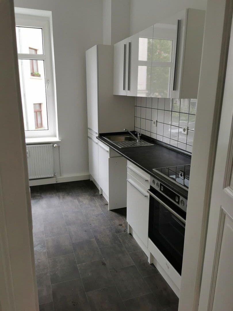 Prenájom bytu 2-izbový 50 m², Rosa-Luxemburg Straße 56, Leipzig, Sasko Prenájom bytu 2-izbový 50 m², Rosa-Luxemburg Straße 56, Leipzig, Sasko
