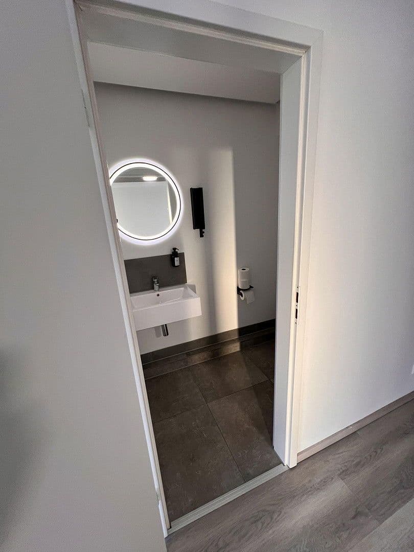 Prenájom kancelárie 80 m², Schwetzingen, Bádensko-Wurttembersko Prenájom kancelárie 80 m², Schwetzingen, Bádensko-Wurttembersko