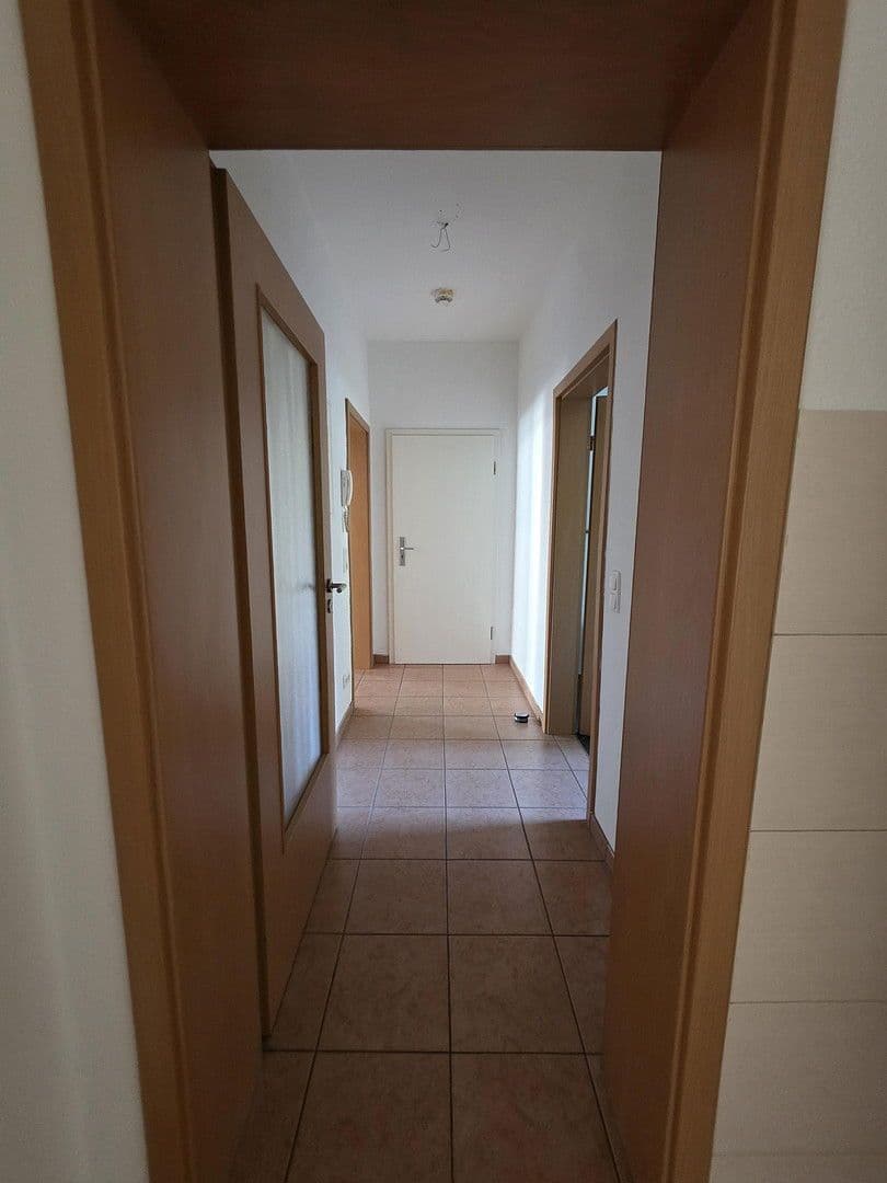 Prenájom bytu 3-izbový 90 m², Eisenbahnstraße 19, Eberswalde, Brandenbursko Prenájom bytu 3-izbový 90 m², Eisenbahnstraße 19, Eberswalde, Brandenbursko