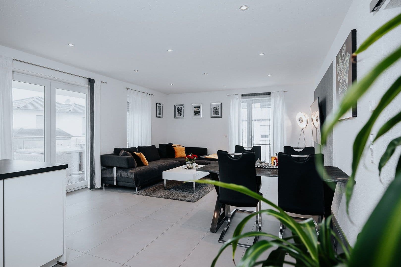 Prenájom bytu 3-izbový 107 m², Lahr/Schwarzwald, Bádensko-Wurttembersko Prenájom bytu 3-izbový 107 m², Lahr/Schwarzwald, Bádensko-Wurttembersko