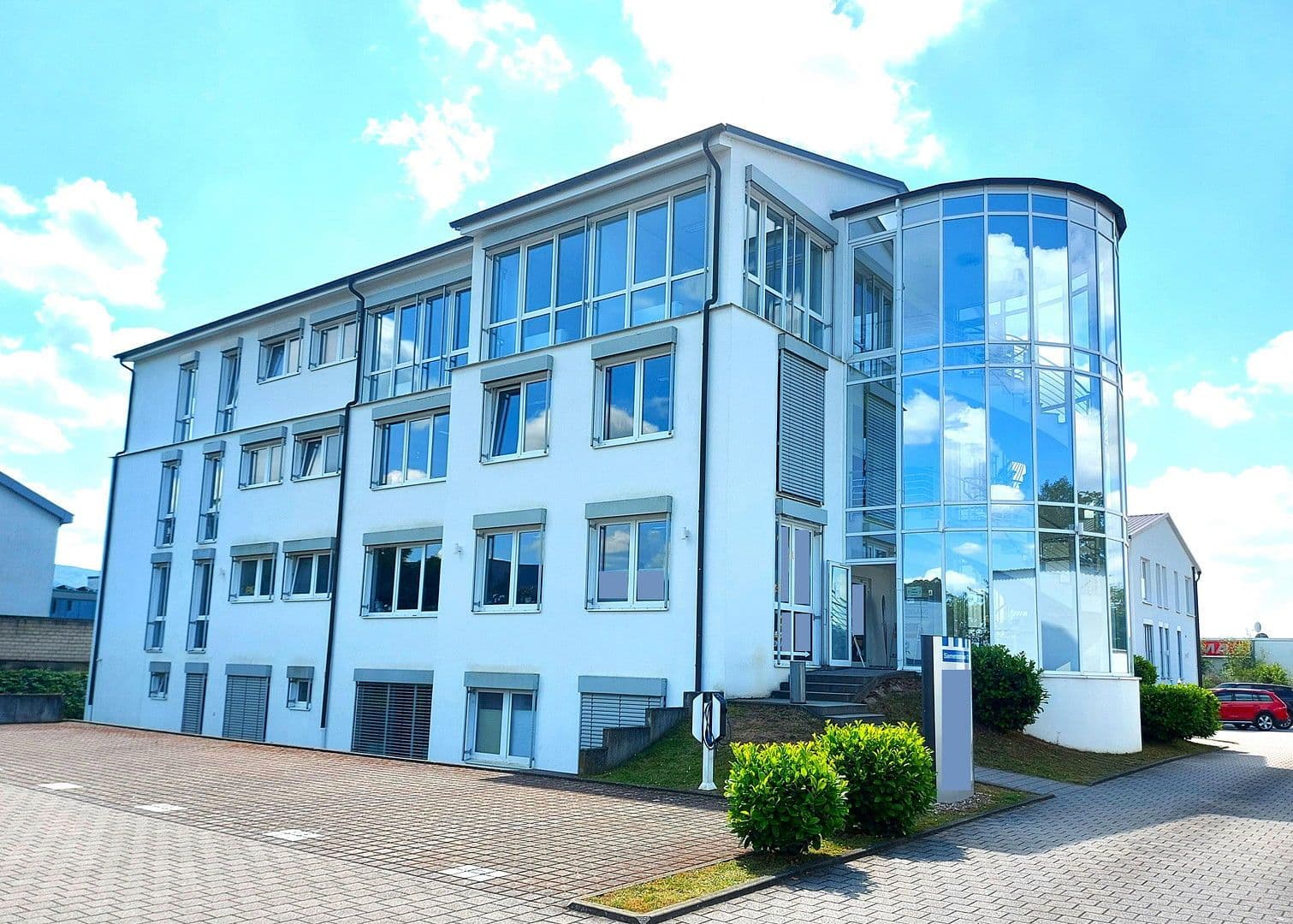Prenájom kancelárie 1.900 m², Alzenau, Bavorsko Prenájom kancelárie 1.900 m², Alzenau, Bavorsko