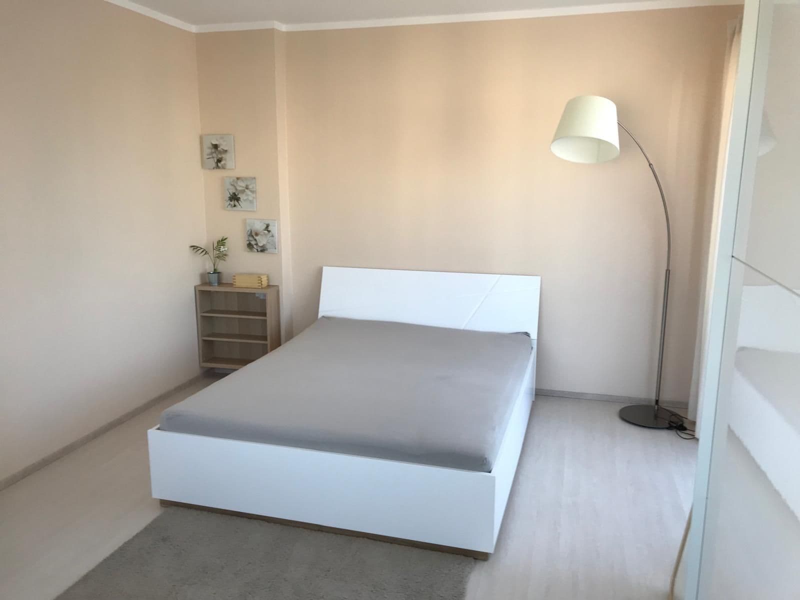 Prenájom bytu 2-izbový 46 m², Renneská třída, Brno, Jihomoravský kraj Prenájom bytu 2-izbový 46 m², Renneská třída, Brno, Jihomoravský kraj