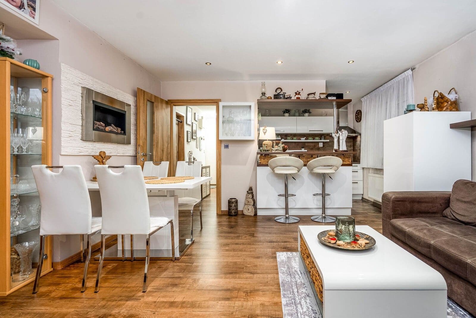 Predaj bytu 3-izbový 64 m², Sportovců, Kladno, Středočeský kraj Predaj bytu 3-izbový 64 m², Sportovců, Kladno, Středočeský kraj