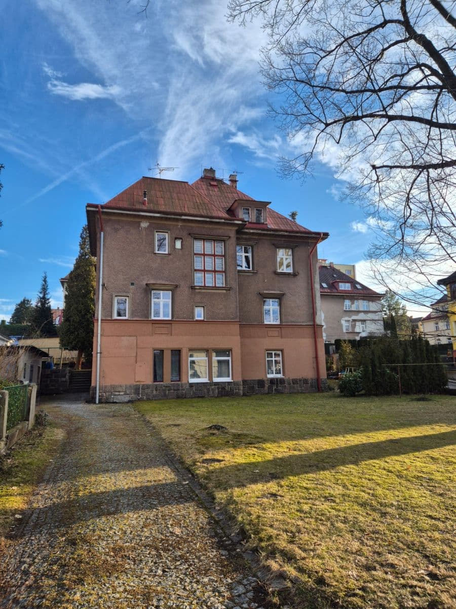 Predaj bytu 3-izbový 88 m², Antonína Dvořáka, Jablonec nad Nisou, Liberecký kraj Predaj bytu 3-izbový 88 m², Antonína Dvořáka, Jablonec nad Nisou, Liberecký kraj