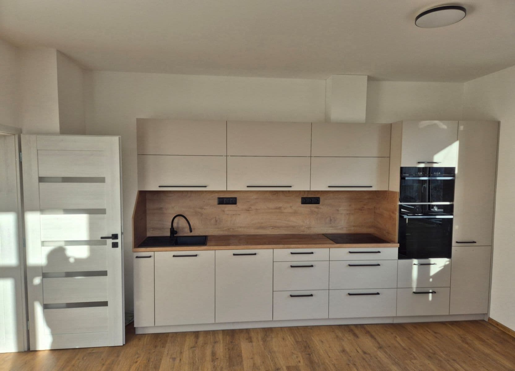 Predaj bytu 3-izbový 88 m², Antonína Dvořáka, Jablonec nad Nisou, Liberecký kraj Predaj bytu 3-izbový 88 m², Antonína Dvořáka, Jablonec nad Nisou, Liberecký kraj