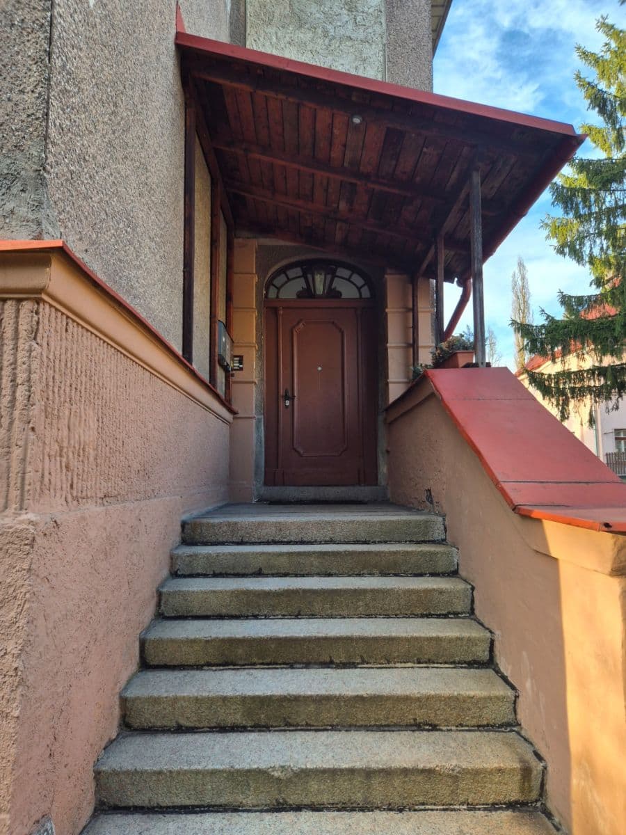 Predaj bytu 3-izbový 88 m², Antonína Dvořáka, Jablonec nad Nisou, Liberecký kraj Predaj bytu 3-izbový 88 m², Antonína Dvořáka, Jablonec nad Nisou, Liberecký kraj