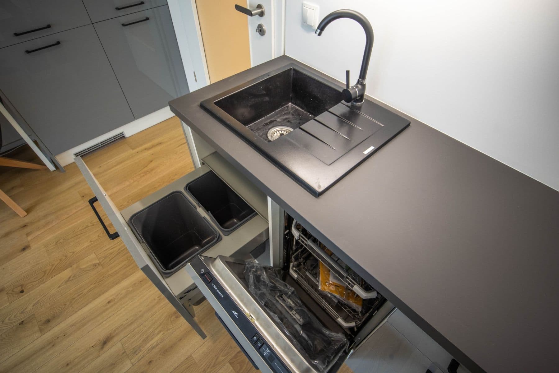 Predaj bytu 1-izbový 27 m², Ramonova, Praha, Praha Predaj bytu 1-izbový 27 m², Ramonova, Praha, Praha