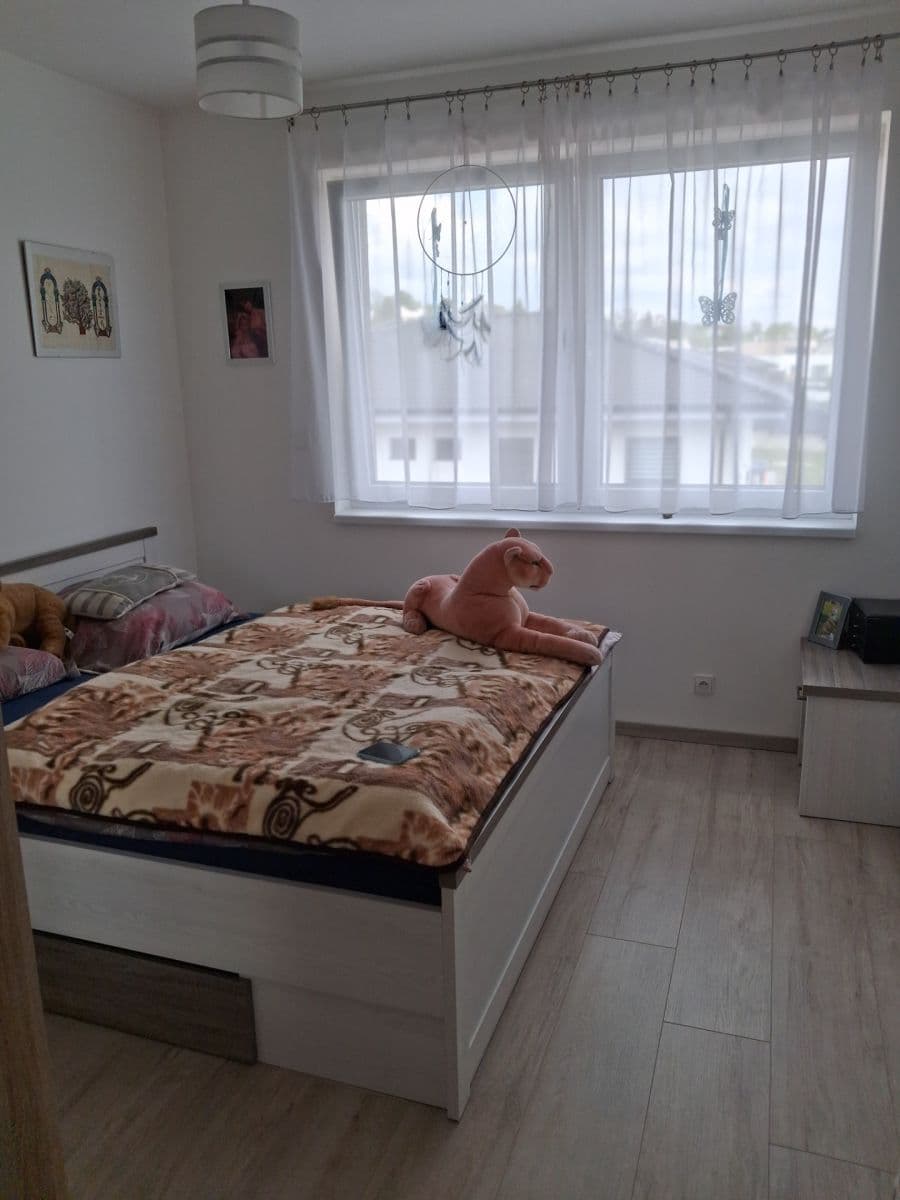 Prenájom bytu 3-izbový 80 m², Gočárova, Havlíčkův Brod, Kraj Vysočina Prenájom bytu 3-izbový 80 m², Gočárova, Havlíčkův Brod, Kraj Vysočina