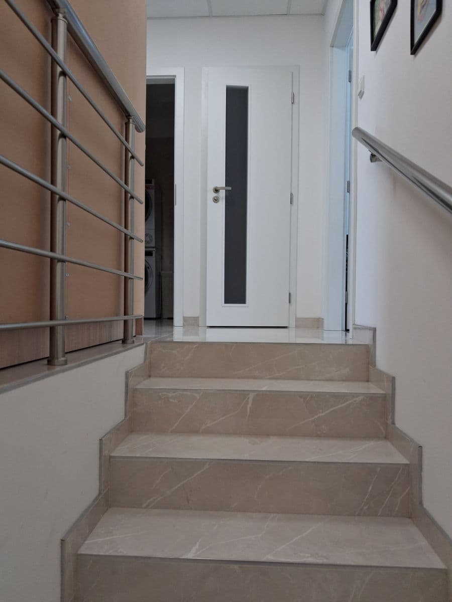 Prenájom bytu 3-izbový 80 m², Gočárova, Havlíčkův Brod, Kraj Vysočina Prenájom bytu 3-izbový 80 m², Gočárova, Havlíčkův Brod, Kraj Vysočina