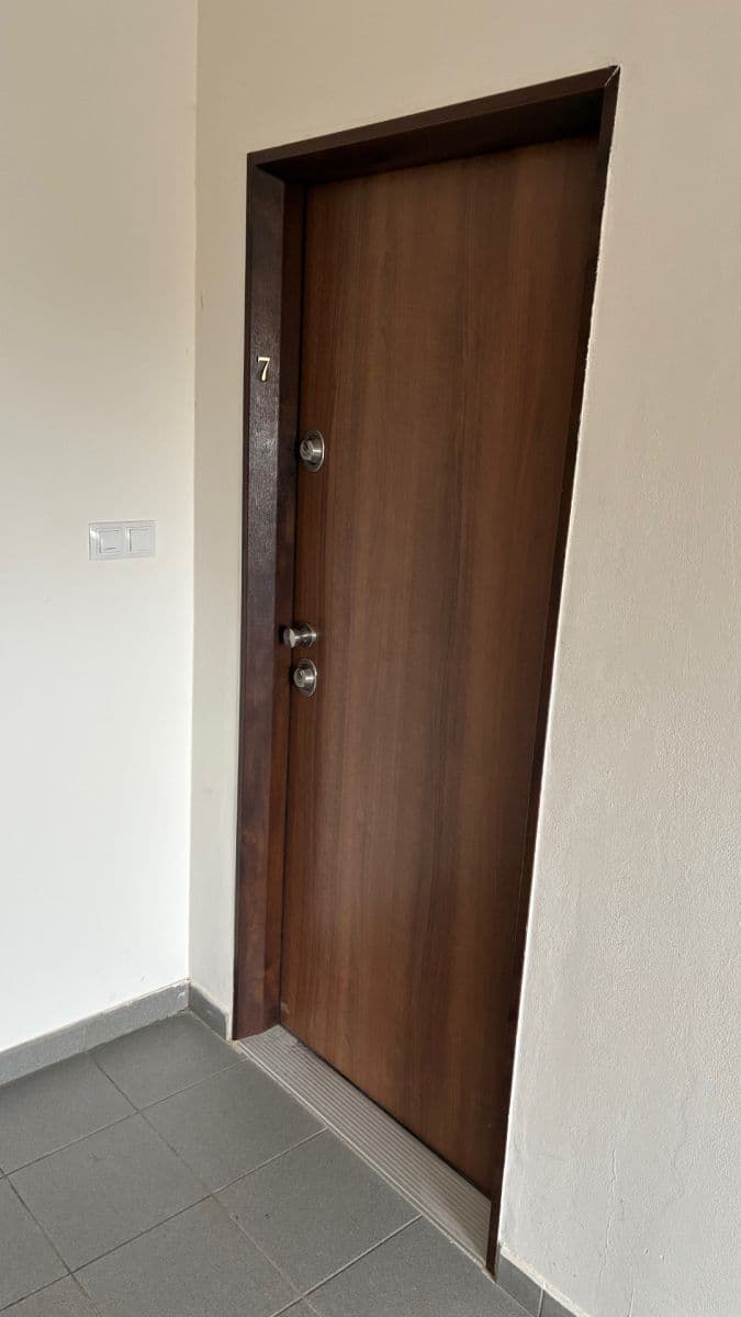 Prenájom bytu 2-izbový 54 m², Litovická, Hostivice, Středočeský kraj Prenájom bytu 2-izbový 54 m², Litovická, Hostivice, Středočeský kraj