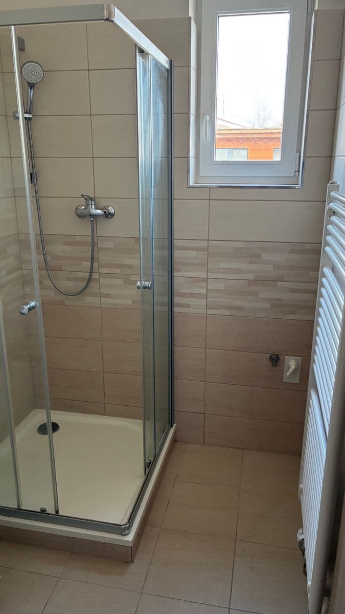 Prenájom bytu 2-izbový 54 m², Litovická, Hostivice, Středočeský kraj Prenájom bytu 2-izbový 54 m², Litovická, Hostivice, Středočeský kraj