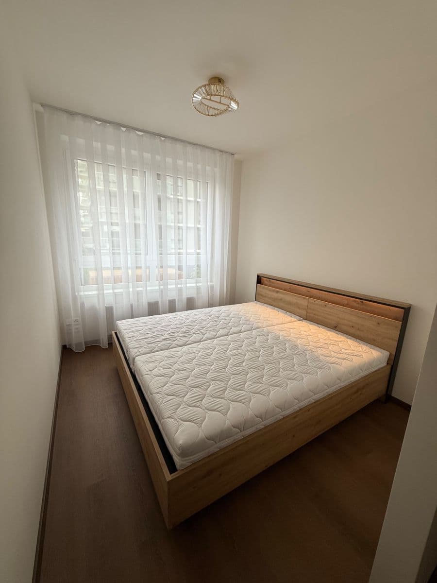 Prenájom bytu 2-izbový 51 m², Thomasova, Praha, Praha Prenájom bytu 2-izbový 51 m², Thomasova, Praha, Praha