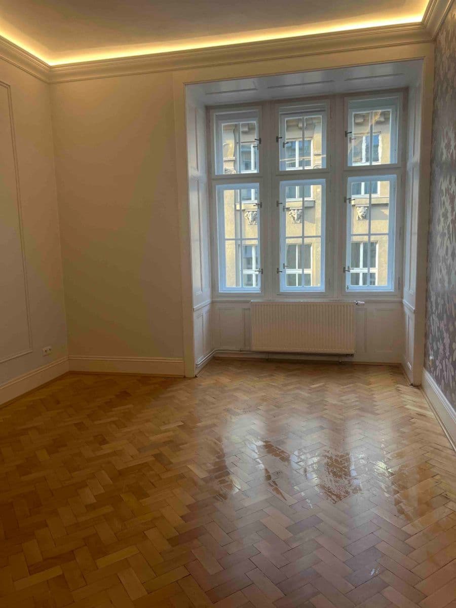 Prenájom bytu 2-izbový 70 m², Bílkova, Praha, Praha Prenájom bytu 2-izbový 70 m², Bílkova, Praha, Praha