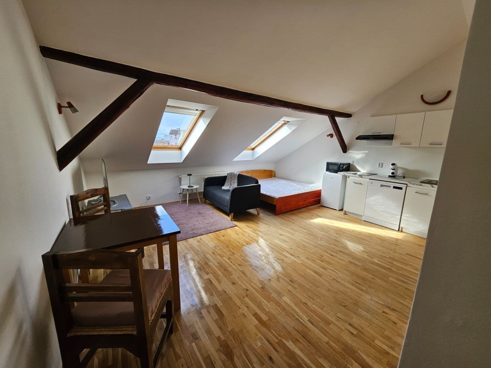 Prenájom bytu 1-izbový 62 m², Čejkova, Brno, Jihomoravský kraj Prenájom bytu 1-izbový 62 m², Čejkova, Brno, Jihomoravský kraj