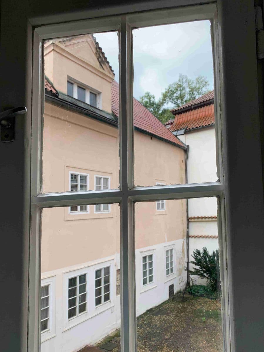 Prenájom bytu 1-izbový 46 m², Valdštejnské náměstí, Praha, Praha Prenájom bytu 1-izbový 46 m², Valdštejnské náměstí, Praha, Praha