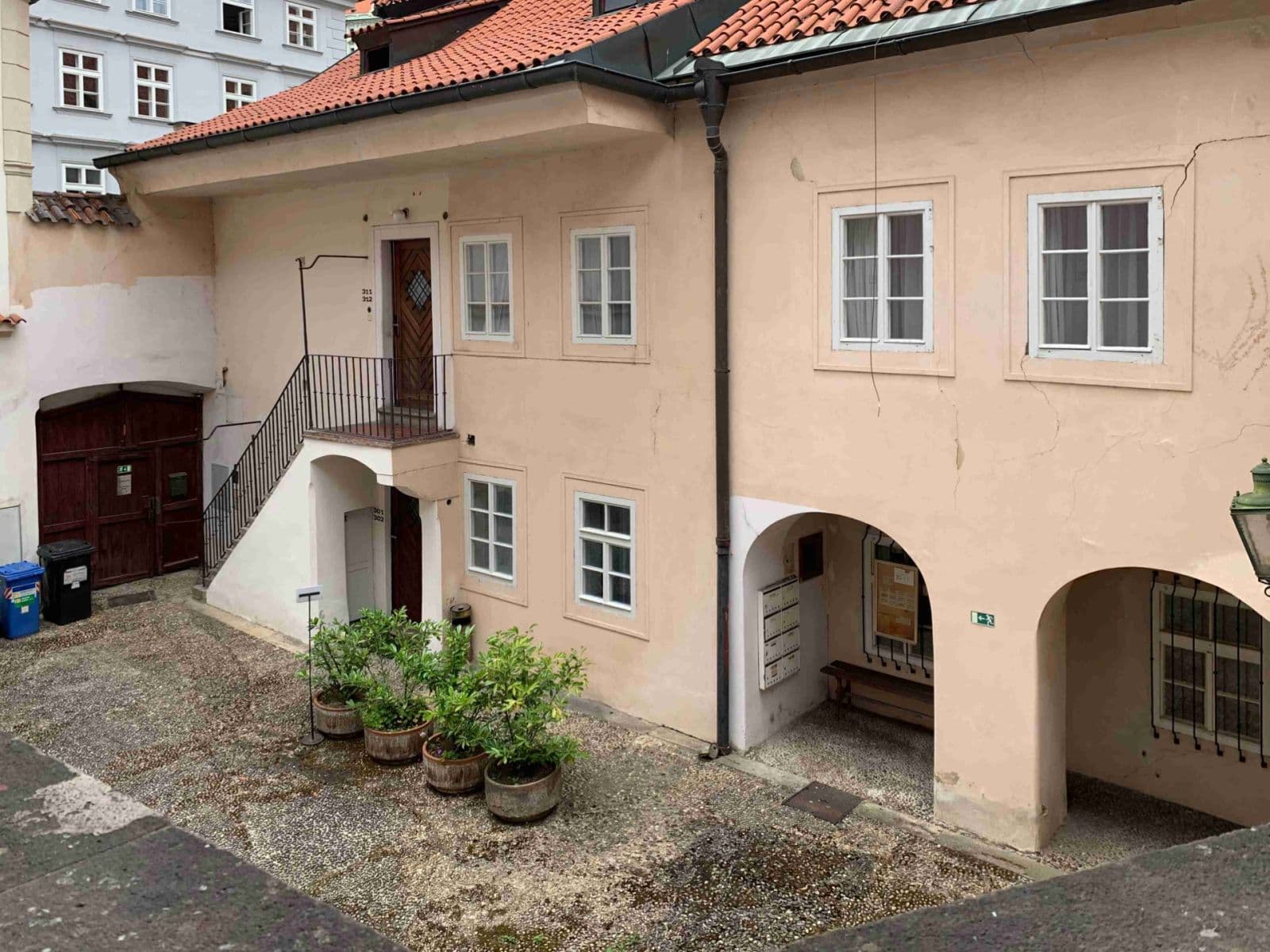 Prenájom bytu 1-izbový 46 m², Valdštejnské náměstí, Praha, Praha Prenájom bytu 1-izbový 46 m², Valdštejnské náměstí, Praha, Praha