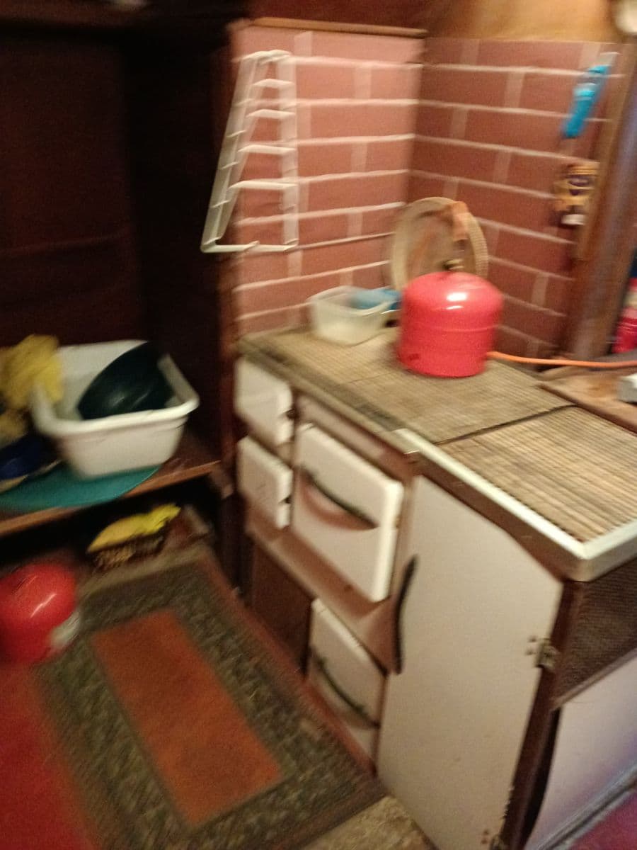 Predaj rekreačného objektu 35 m², pozemek 120 m², Na babách, Petrov, Středočeský kraj Predaj rekreačného objektu 35 m², pozemek 120 m², Na babách, Petrov, Středočeský kraj