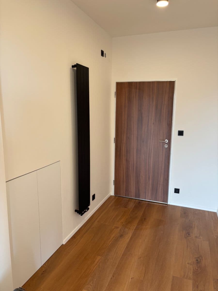 Prenájom bytu 2-izbový 56 m², Na Farkáně Ⅲ, Praha, Praha Prenájom bytu 2-izbový 56 m², Na Farkáně Ⅲ, Praha, Praha