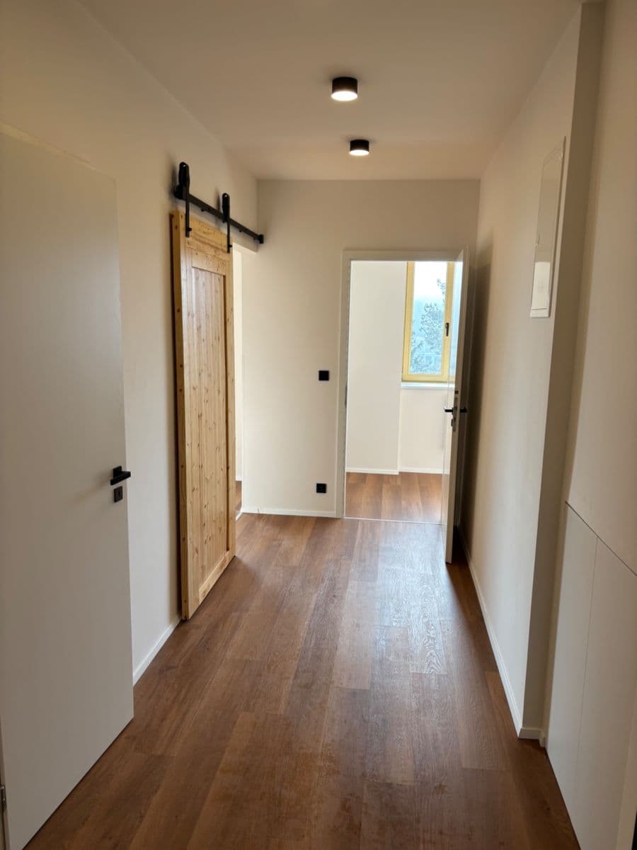 Prenájom bytu 2-izbový 56 m², Na Farkáně Ⅲ, Praha, Praha Prenájom bytu 2-izbový 56 m², Na Farkáně Ⅲ, Praha, Praha