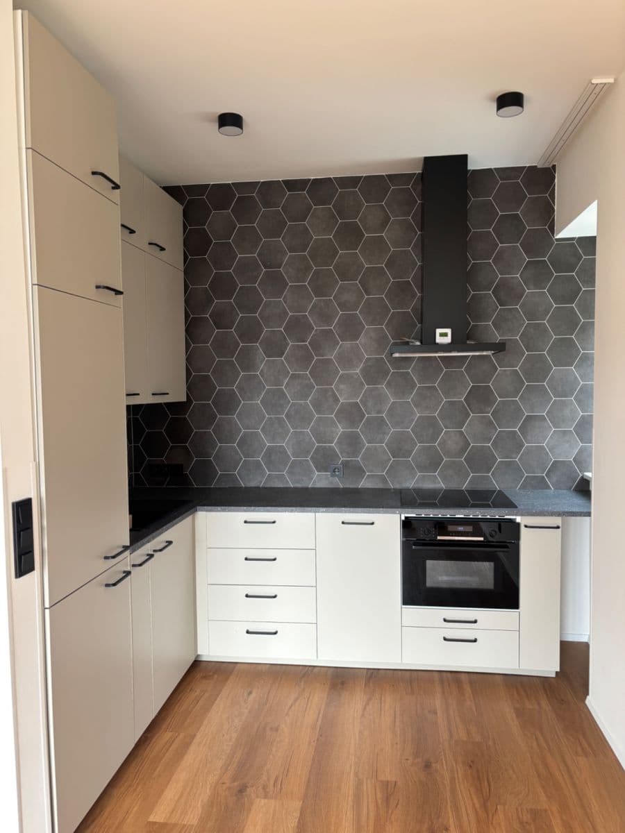 Prenájom bytu 2-izbový 56 m², Na Farkáně Ⅲ, Praha, Praha Prenájom bytu 2-izbový 56 m², Na Farkáně Ⅲ, Praha, Praha