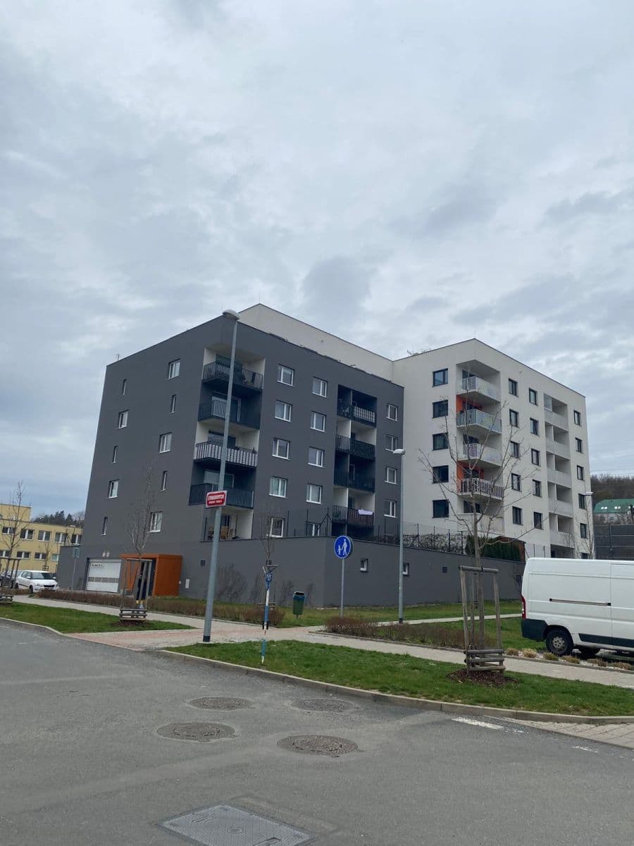 Prenájom bytu 3-izbový 74 m², Strnadových, Praha, Praha Prenájom bytu 3-izbový 74 m², Strnadových, Praha, Praha