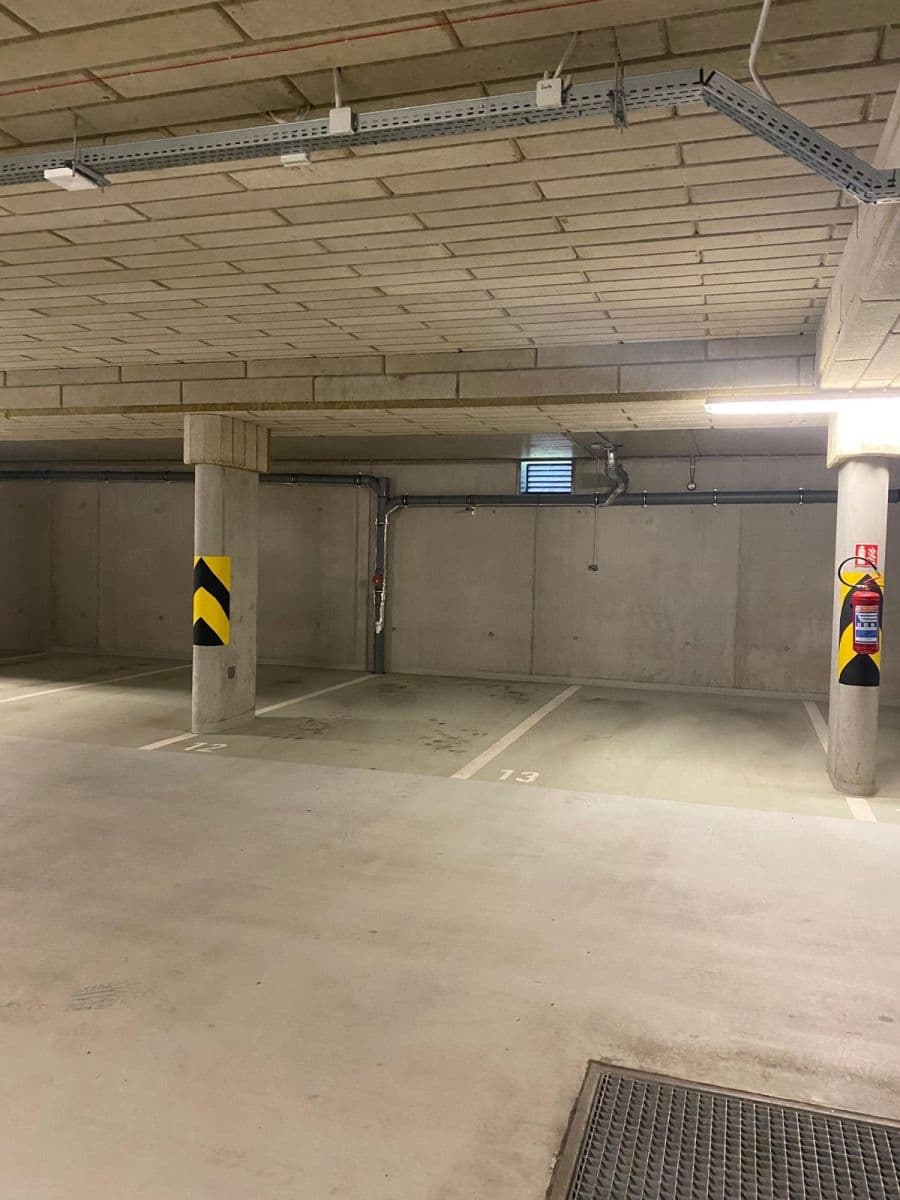 Prenájom bytu 3-izbový 74 m², Strnadových, Praha, Praha Prenájom bytu 3-izbový 74 m², Strnadových, Praha, Praha