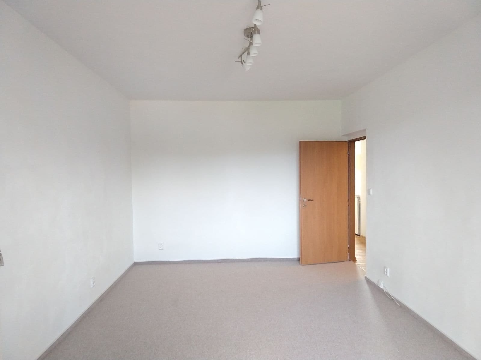 Prenájom bytu 2-izbový 53 m², Průkopnická, Ostrava, Moravskoslezský kraj Prenájom bytu 2-izbový 53 m², Průkopnická, Ostrava, Moravskoslezský kraj