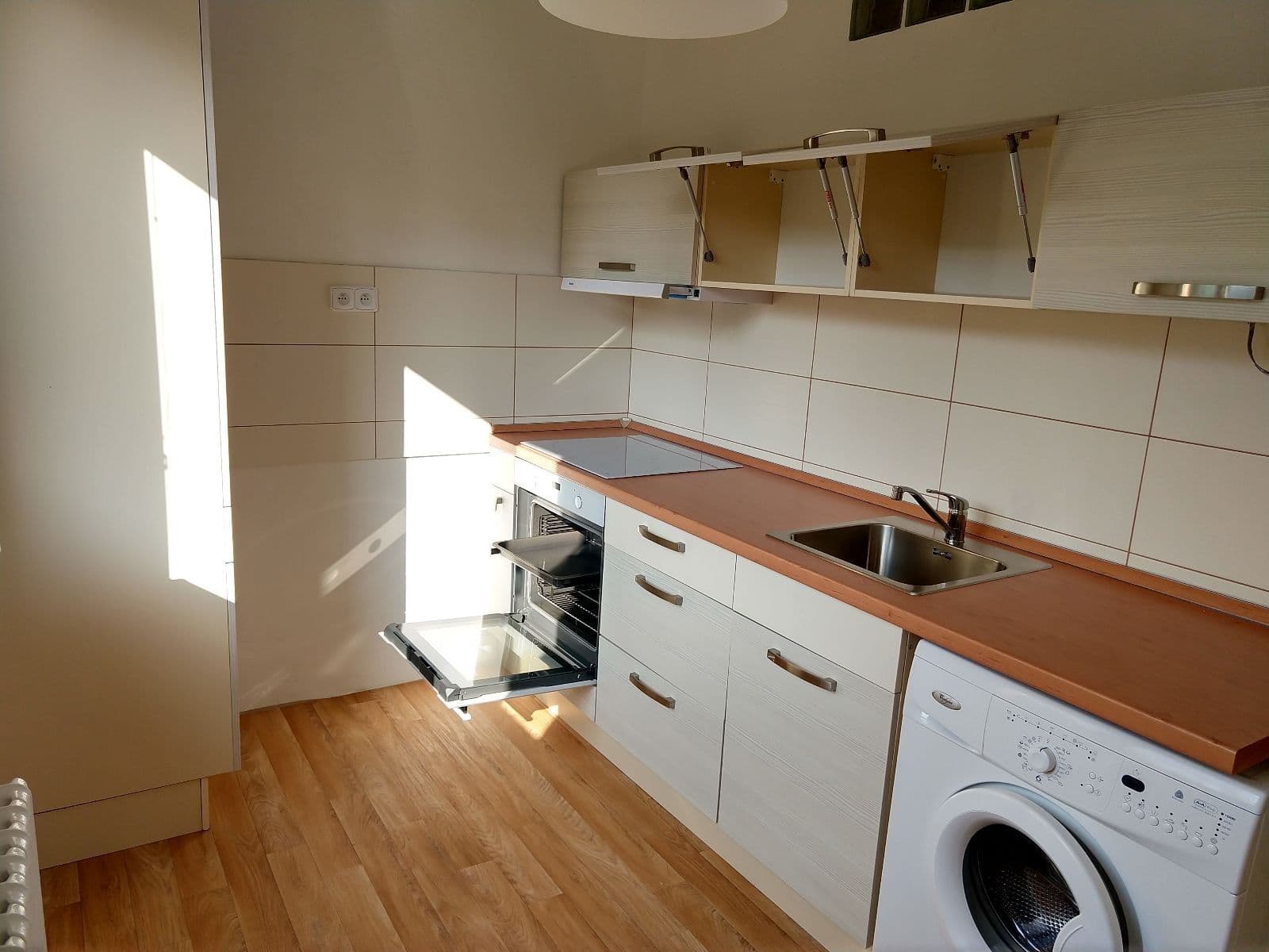 Prenájom bytu 2-izbový 53 m², Průkopnická, Ostrava, Moravskoslezský kraj Prenájom bytu 2-izbový 53 m², Průkopnická, Ostrava, Moravskoslezský kraj