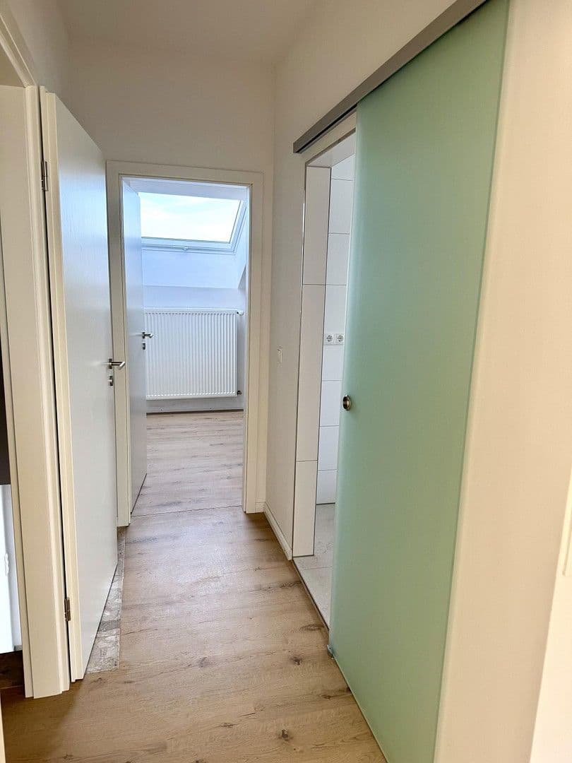 Prenájom bytu 2-izbový 60 m², Kissing, Bavorsko Prenájom bytu 2-izbový 60 m², Kissing, Bavorsko