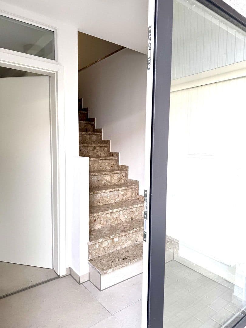 Prenájom bytu 2-izbový 60 m², Kissing, Bavorsko Prenájom bytu 2-izbový 60 m², Kissing, Bavorsko