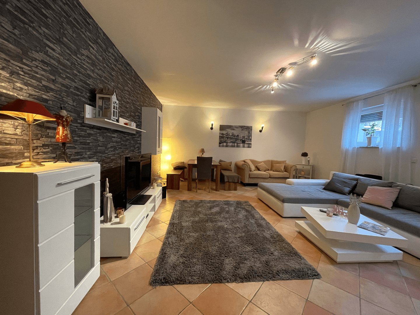 Predaj bytu 4-izbový 108 m², Mühlenbecker Land, Brandenbursko Predaj bytu 4-izbový 108 m², Mühlenbecker Land, Brandenbursko