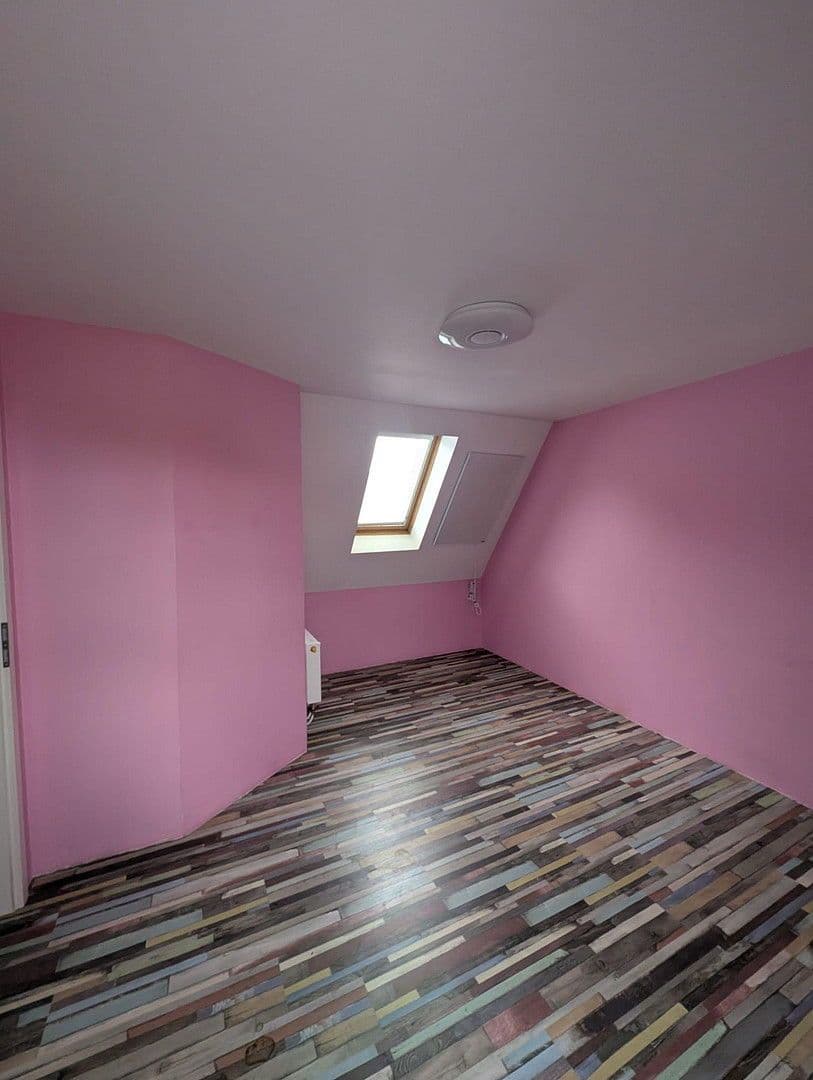 Predaj domu 72 m², pozemek 109 m², Ermstalstraße 32, Münsingen, Bádensko-Wurttembersko Predaj domu 72 m², pozemek 109 m², Ermstalstraße 32, Münsingen, Bádensko-Wurttembersko