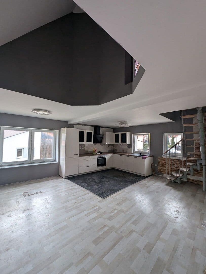 Predaj domu 72 m², pozemek 109 m², Ermstalstraße 32, Münsingen, Bádensko-Wurttembersko Predaj domu 72 m², pozemek 109 m², Ermstalstraße 32, Münsingen, Bádensko-Wurttembersko