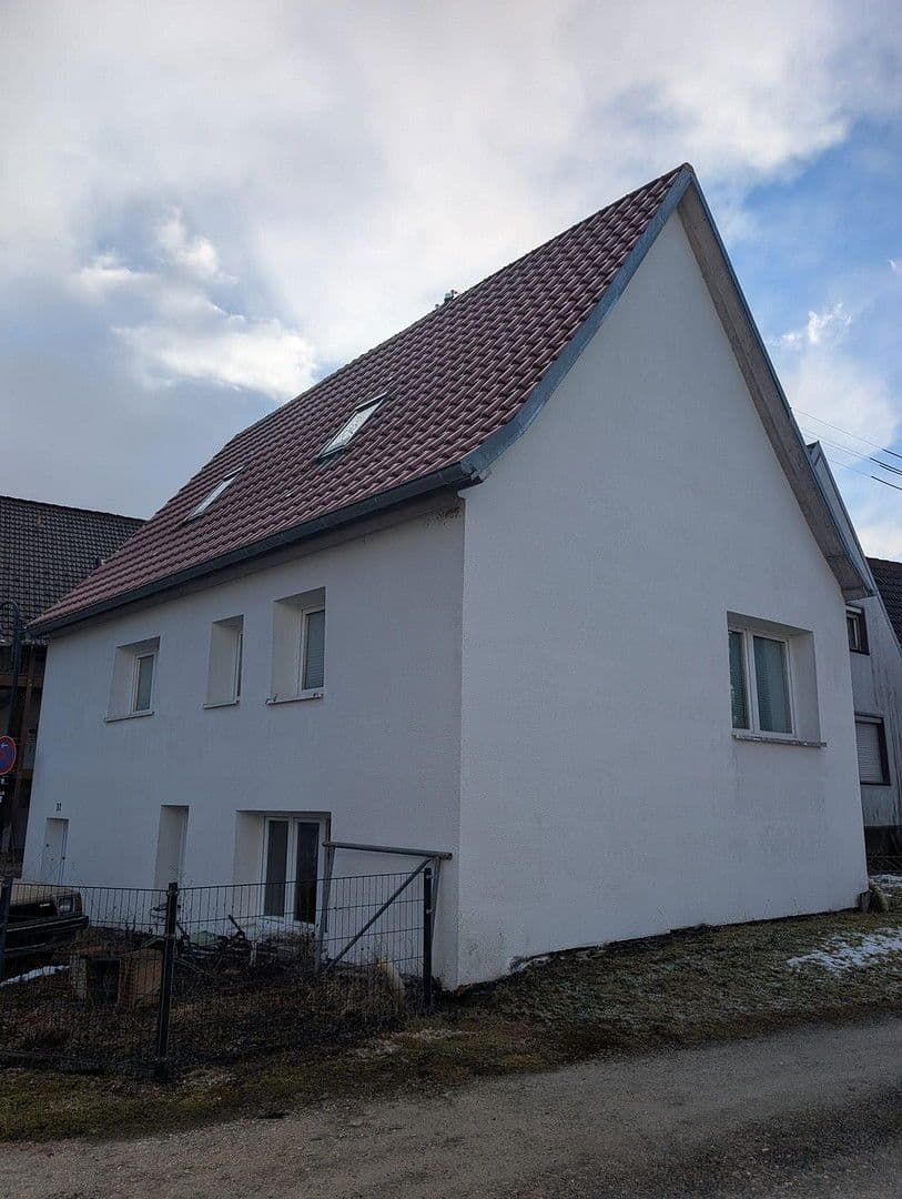 Predaj domu 72 m², pozemek 109 m², Ermstalstraße 32, Münsingen, Bádensko-Wurttembersko Predaj domu 72 m², pozemek 109 m², Ermstalstraße 32, Münsingen, Bádensko-Wurttembersko