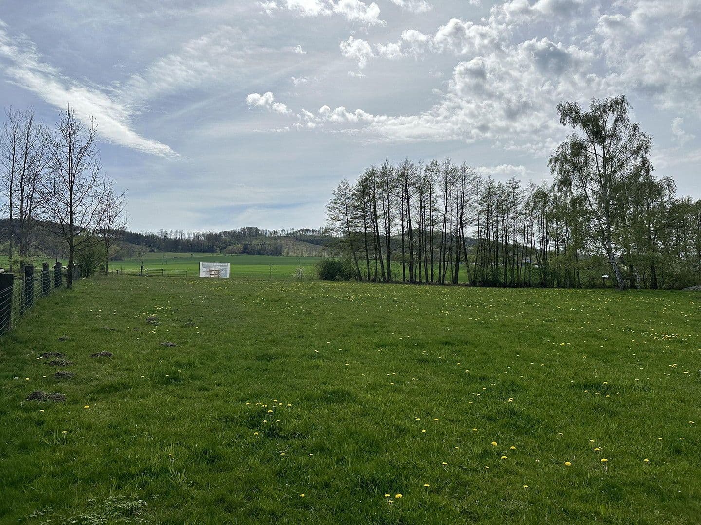 Predaj pozemku 1.000 m², Haupstraße 248, Cunewalde, Sasko Predaj pozemku 1.000 m², Haupstraße 248, Cunewalde, Sasko