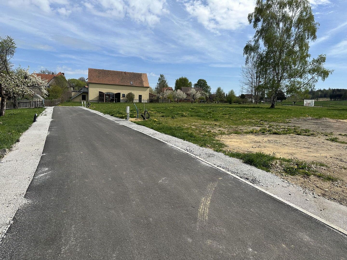 Predaj pozemku 1.000 m², Haupstraße 248, Cunewalde, Sasko Predaj pozemku 1.000 m², Haupstraße 248, Cunewalde, Sasko