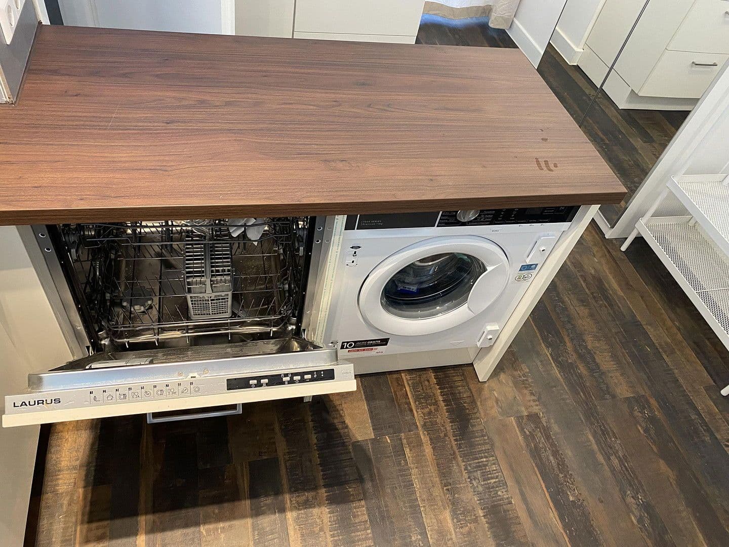 Prenájom bytu 1-izbový 42 m², Hubertusallee 6, Berlin, Berlín Prenájom bytu 1-izbový 42 m², Hubertusallee 6, Berlin, Berlín