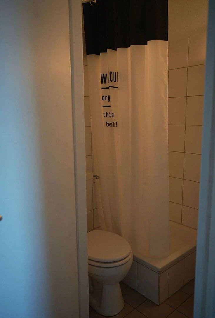 Prenájom bytu 1-izbový 25 m², Alte Rathausstr. 7 A, Laatzen, Dolné Sasko Prenájom bytu 1-izbový 25 m², Alte Rathausstr. 7 A, Laatzen, Dolné Sasko