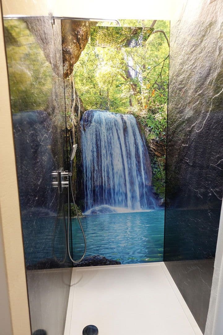 Predaj domu 180 m², pozemek 39.000 m², Hohlensten 3, Buchen (Odenwald), Bádensko-Wurttembersko Predaj domu 180 m², pozemek 39.000 m², Hohlensten 3, Buchen (Odenwald), Bádensko-Wurttembersko